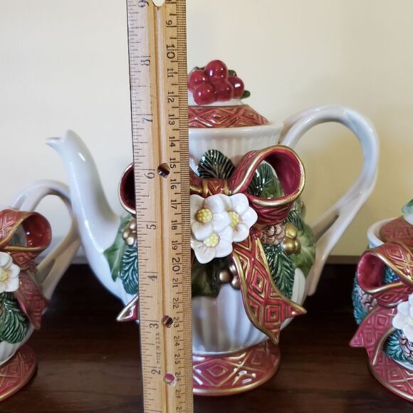 Fitz and Floyd Christmas Rose Hand Painted Tea Set 1995 - Picture 12 of 15